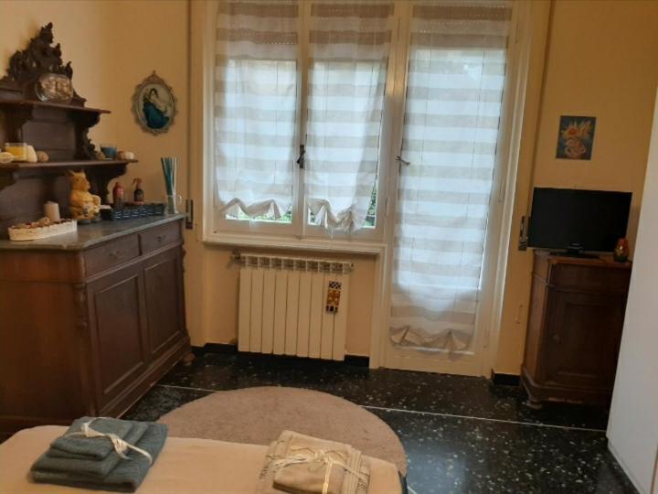 La Tana Dei Conigli Apartment Serra Ricco Luaran gambar