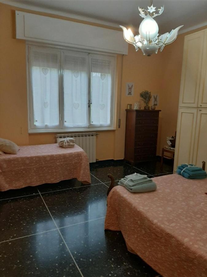 La Tana Dei Conigli Apartment Serra Ricco Luaran gambar