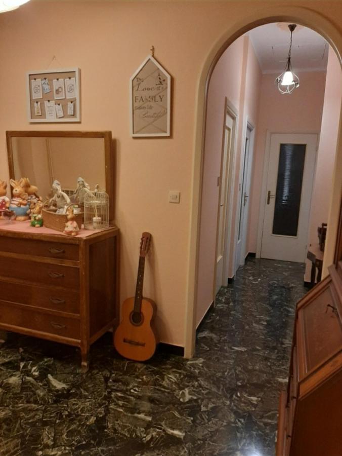 La Tana Dei Conigli Apartment Serra Ricco Luaran gambar